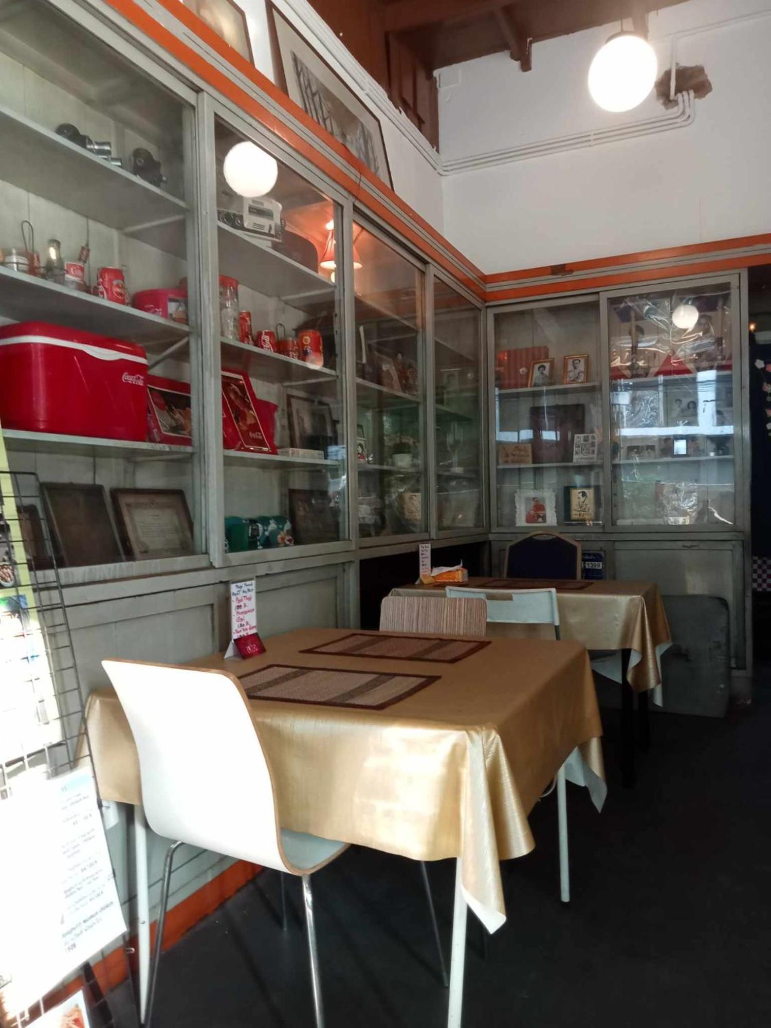 Bang Lumphu House&Bistro Apartman Bangkok Kültér fotó