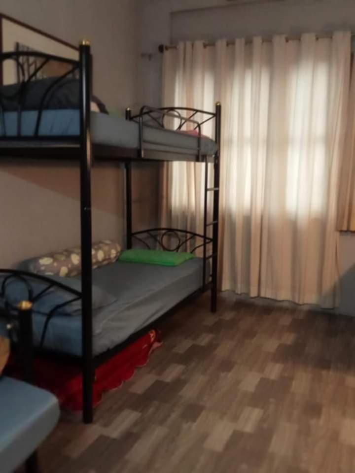 Bang Lumphu House&Bistro Apartman Bangkok Kültér fotó